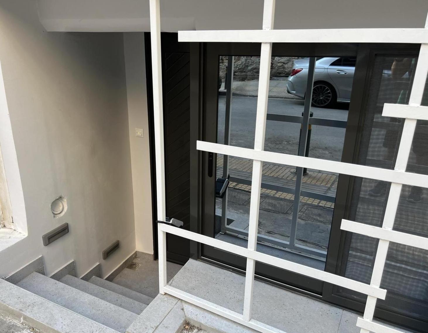 Apartment Falirou